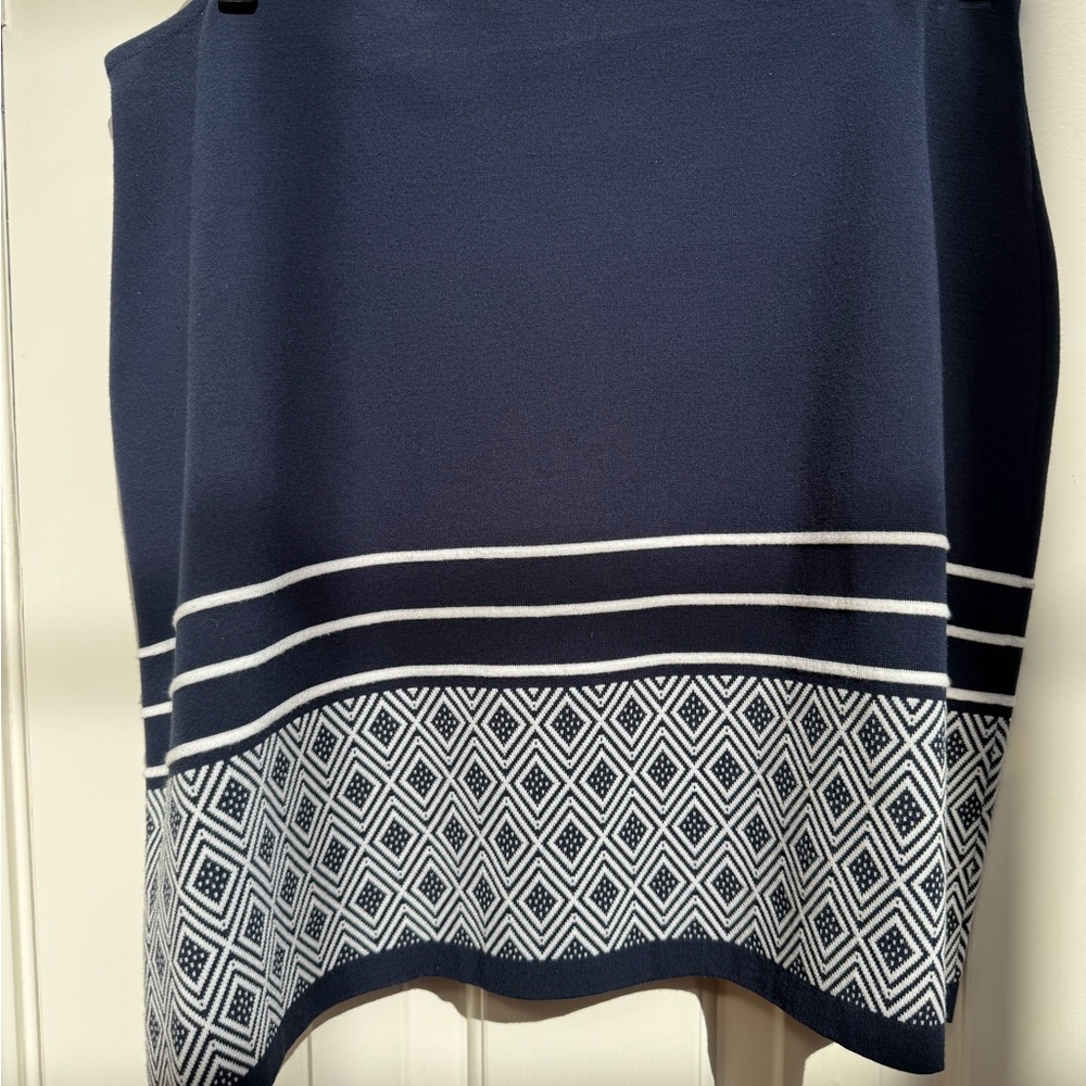 St. John Navy and White Geometric Mini Skirt